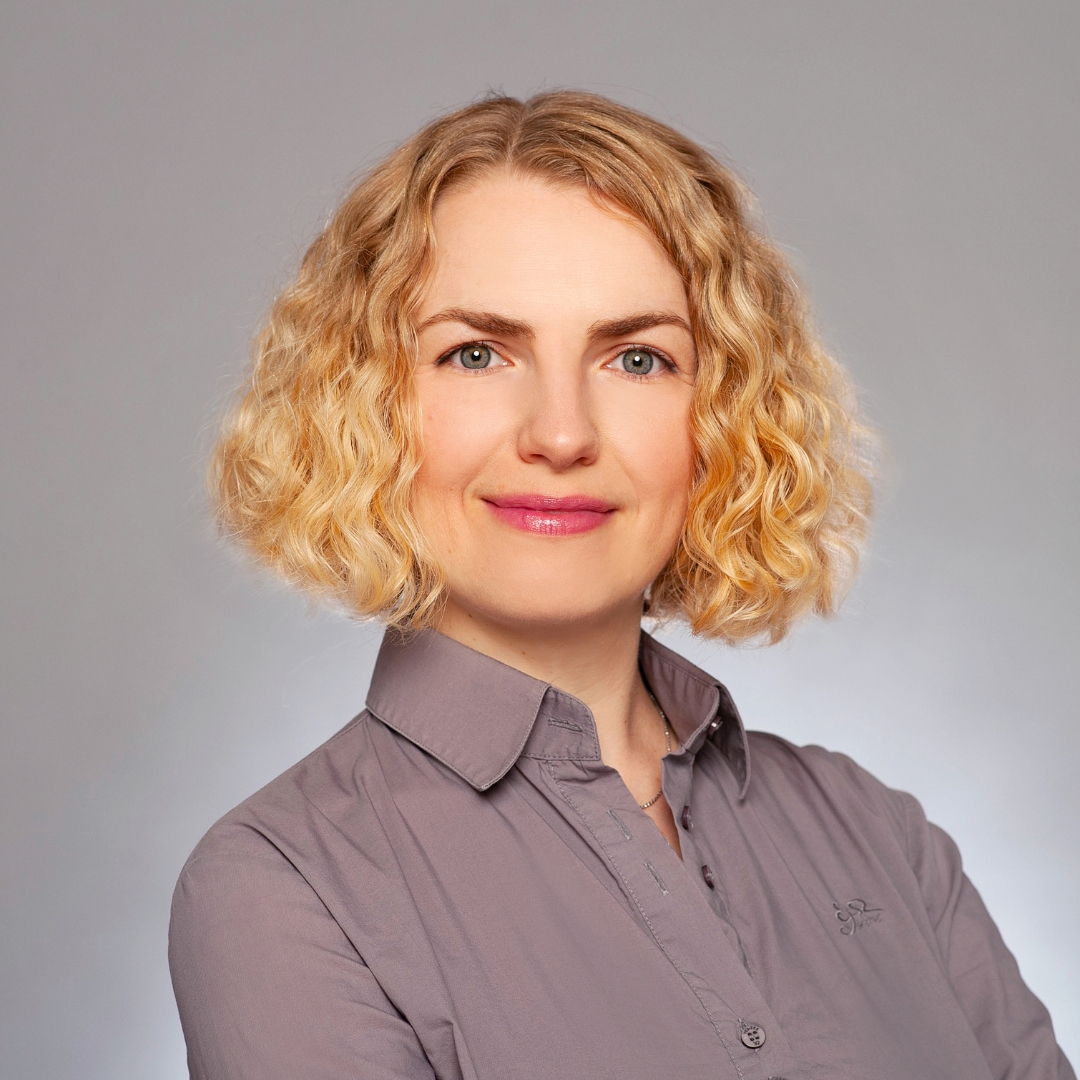 Elena Puris, PhD